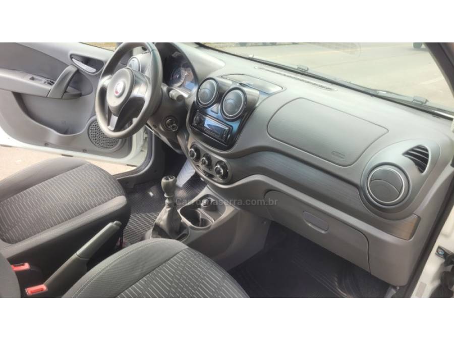 FIAT - PALIO - 2016/2016 - Branca - R$ 41.900,00