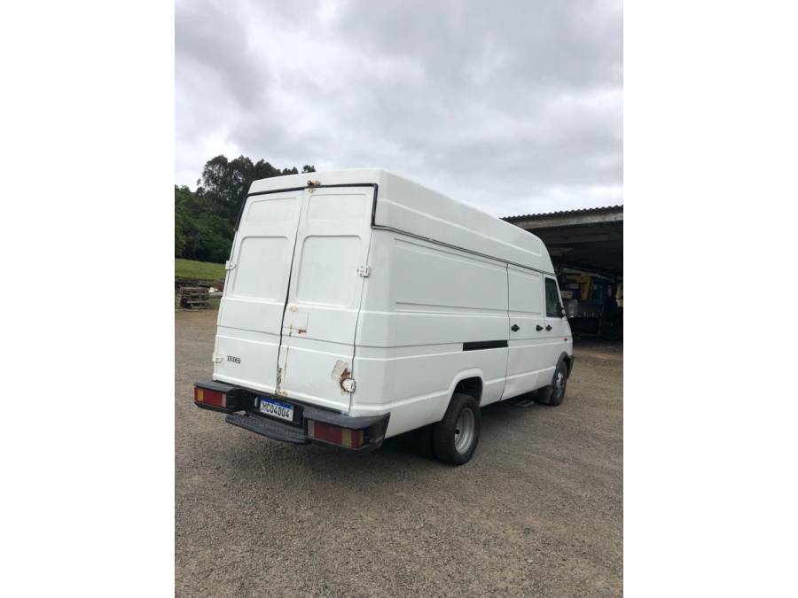 IVECO - DAILY - 2005/2005 - Branca - R$ 45.000,00