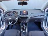 CHEVROLET - ONIX - 2021/2021 - Branca - R$ 71.900,00