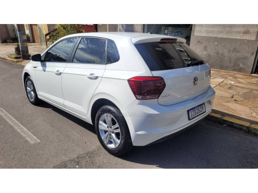 VOLKSWAGEN - POLO - 2018/2019 - Branca - R$ 61.500,00