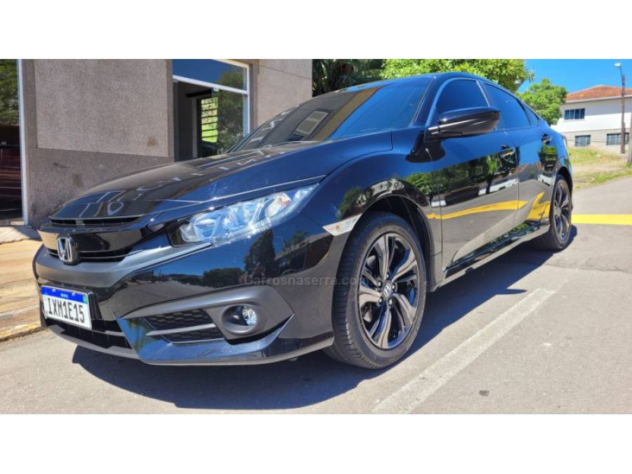 HONDA - CIVIC - 2016/2017 - Preta - R$ 105.000,00