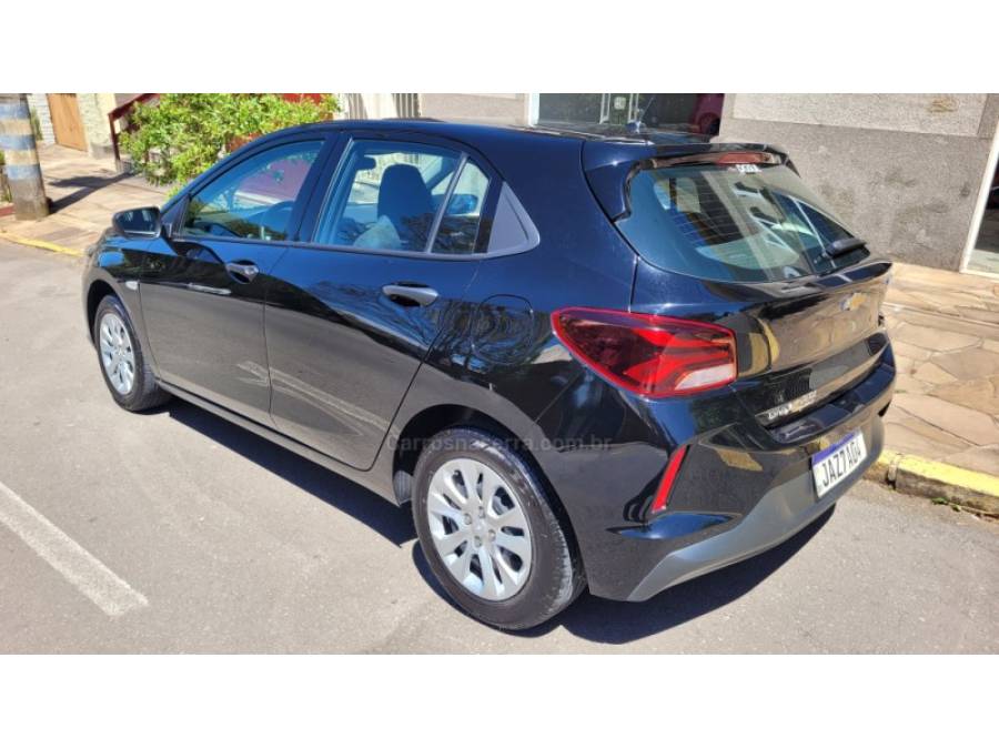 CHEVROLET - ONIX - 2021/2022 - Preta - R$ 73.500,00