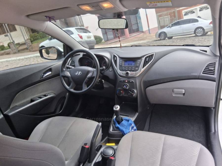 HYUNDAI - HB20S - 2015/2015 - Branca - R$ 52.000,00