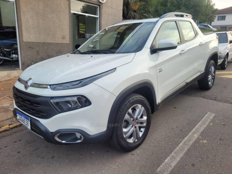 FIAT - TORO - 2021/2021 - Branca - R$ 119.000,00