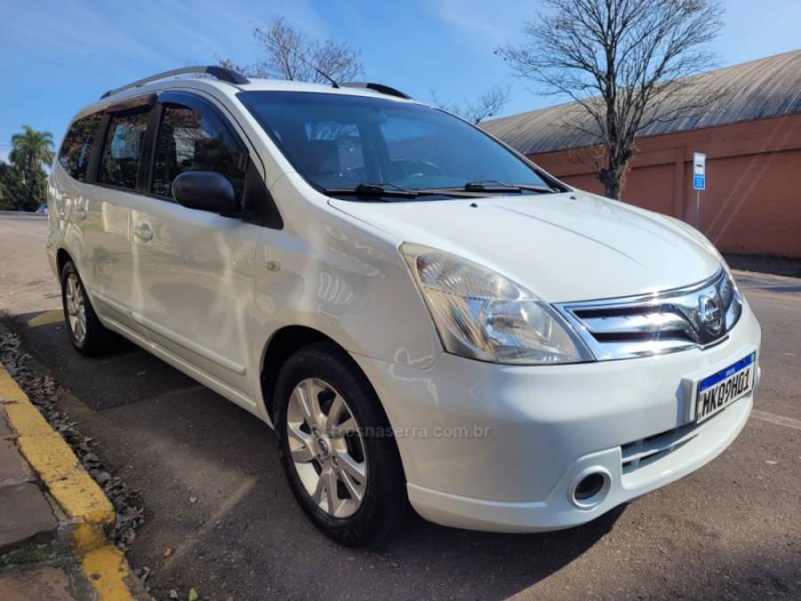 NISSAN - GRAND LIVINA - 2013/2013 - Branca - R$ 43.500,00