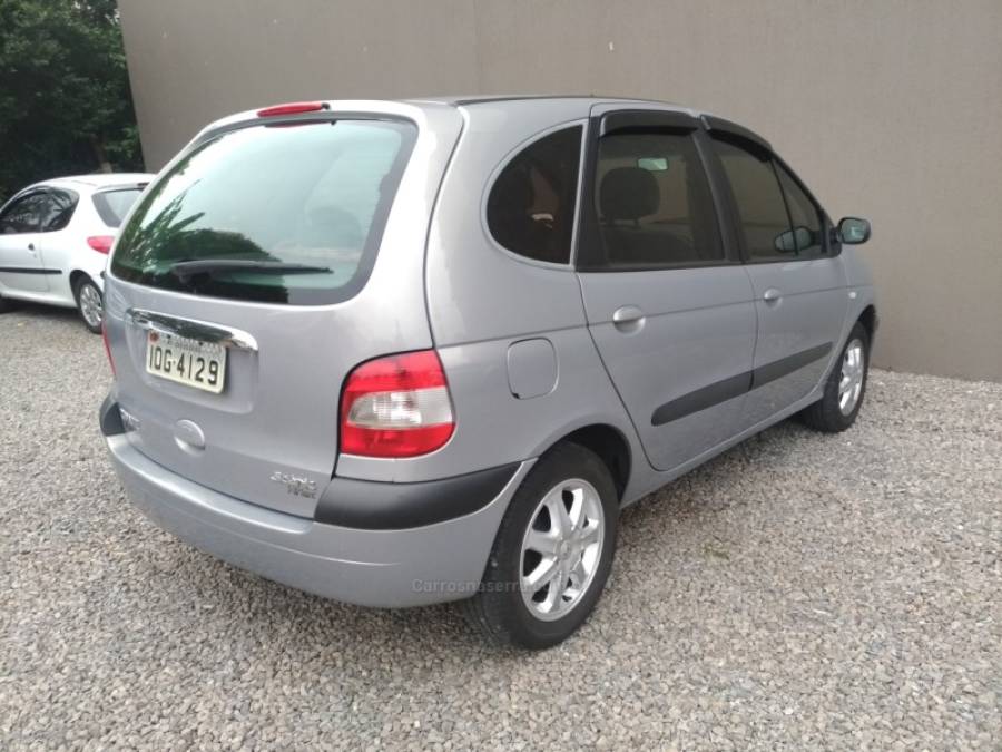 RENAULT - SCÉNIC - 2007/2008 - Prata - R$ 22.000,00