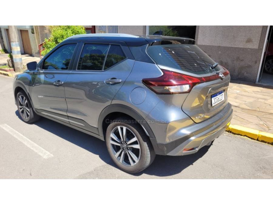 NISSAN - KICKS - 2023/2024 - Cinza - R$ 121.000,00