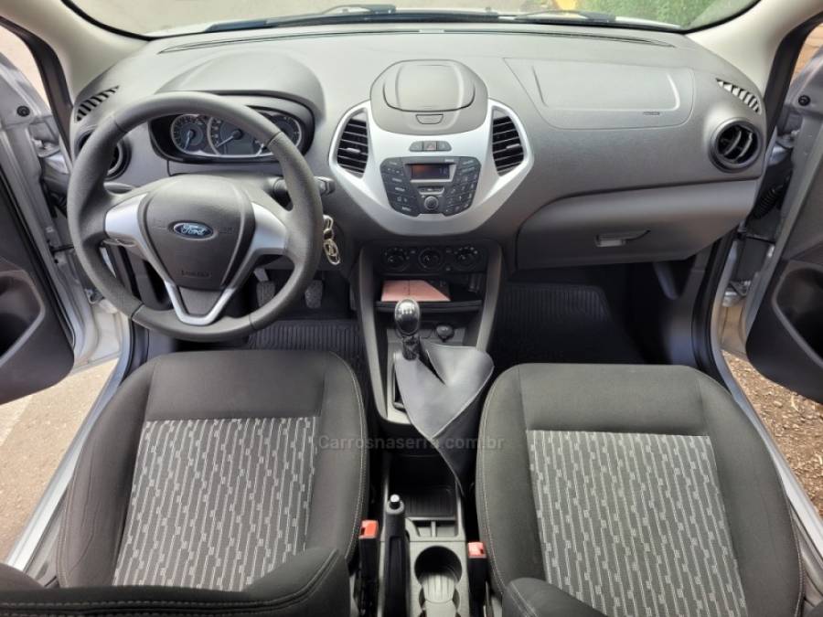 FORD - KA - 2017/2018 - Prata - R$ 44.000,00