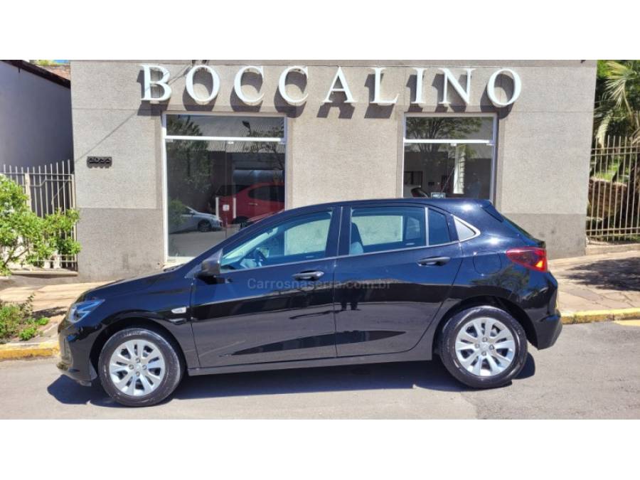 CHEVROLET - ONIX - 2021/2022 - Preta - R$ 73.500,00