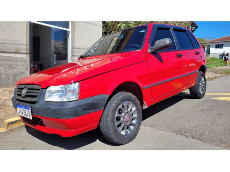 FIAT - UNO - 2012/2013 - Vermelha - R$ 29.900,00