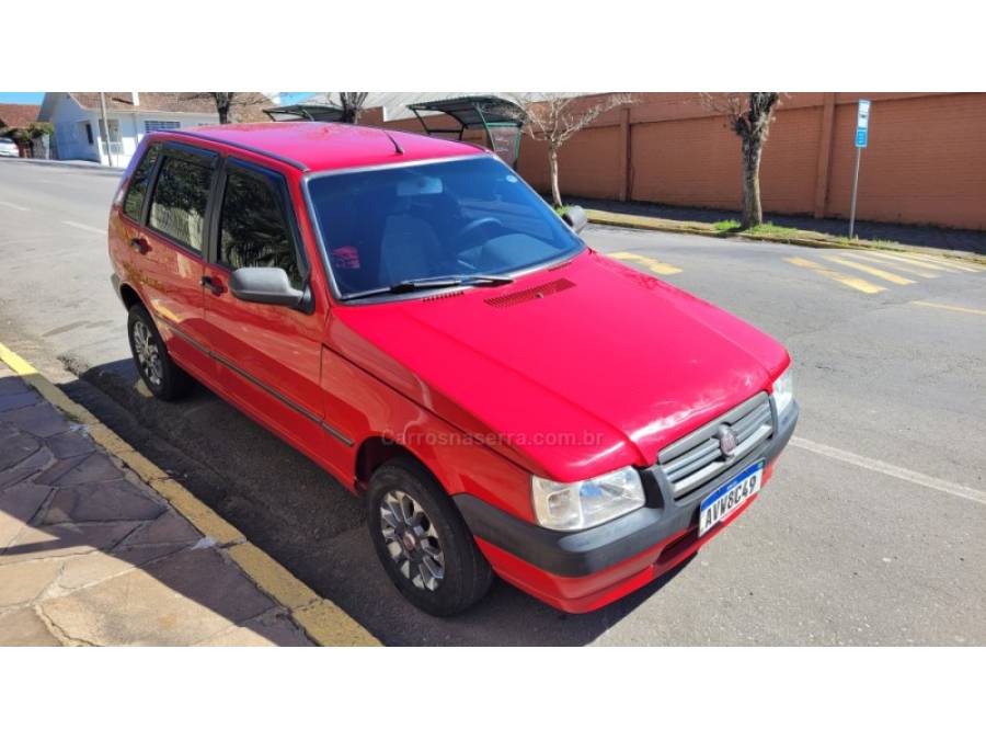 FIAT - UNO - 2012/2013 - Vermelha - R$ 29.900,00