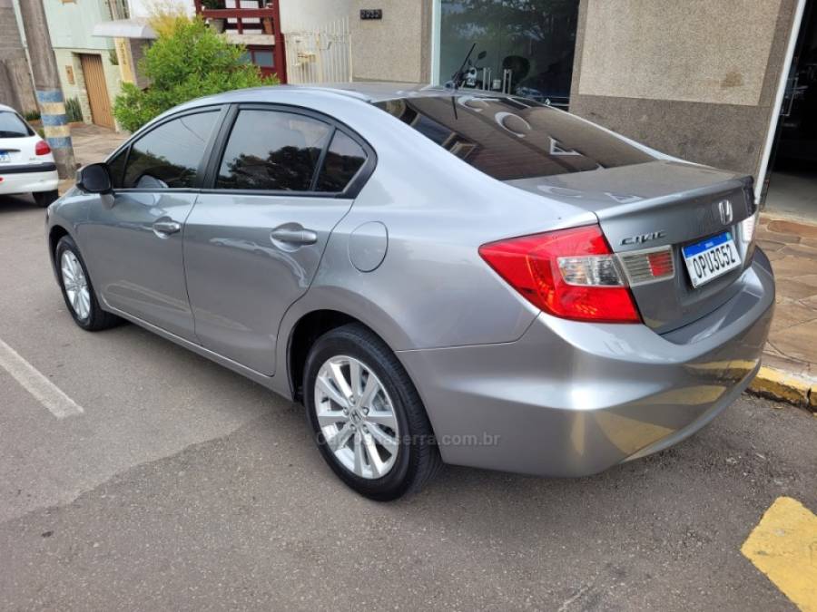 HONDA - CIVIC - 2014/2014 - Prata - R$ 65.000,00