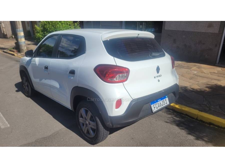 RENAULT - KWID - 2023/2024 - Branca - R$ 50.000,00