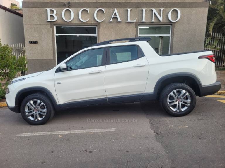 FIAT - TORO - 2021/2021 - Branca - R$ 119.000,00