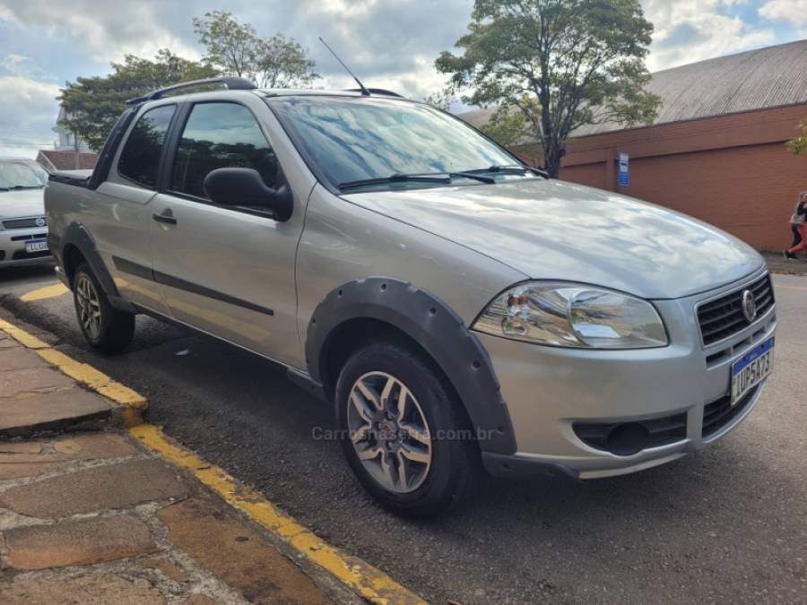FIAT - STRADA - 2013/2013 - Prata - R$ 49.000,00