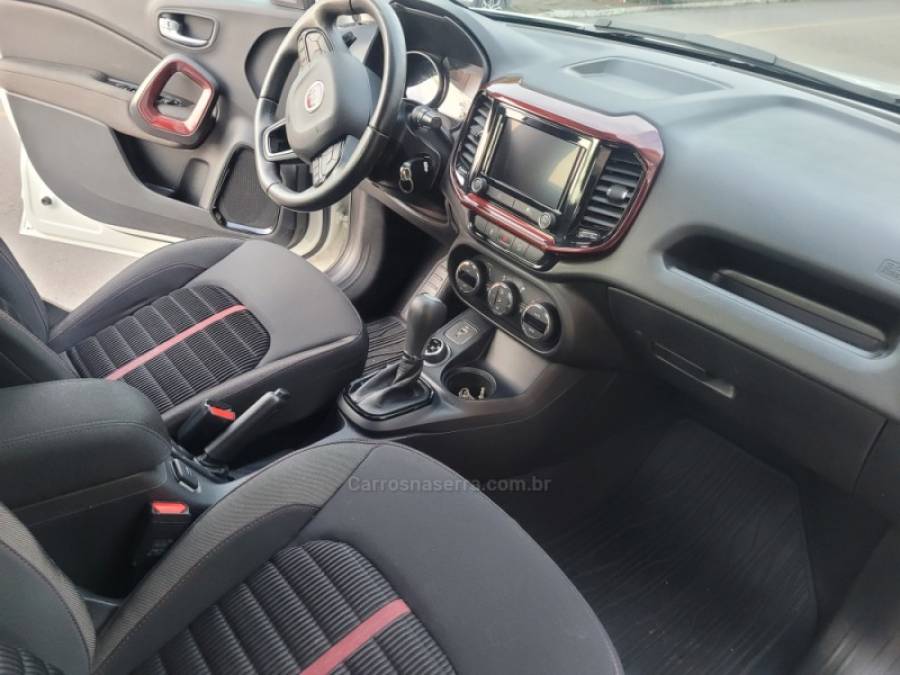 FIAT - TORO - 2021/2021 - Branca - R$ 119.000,00