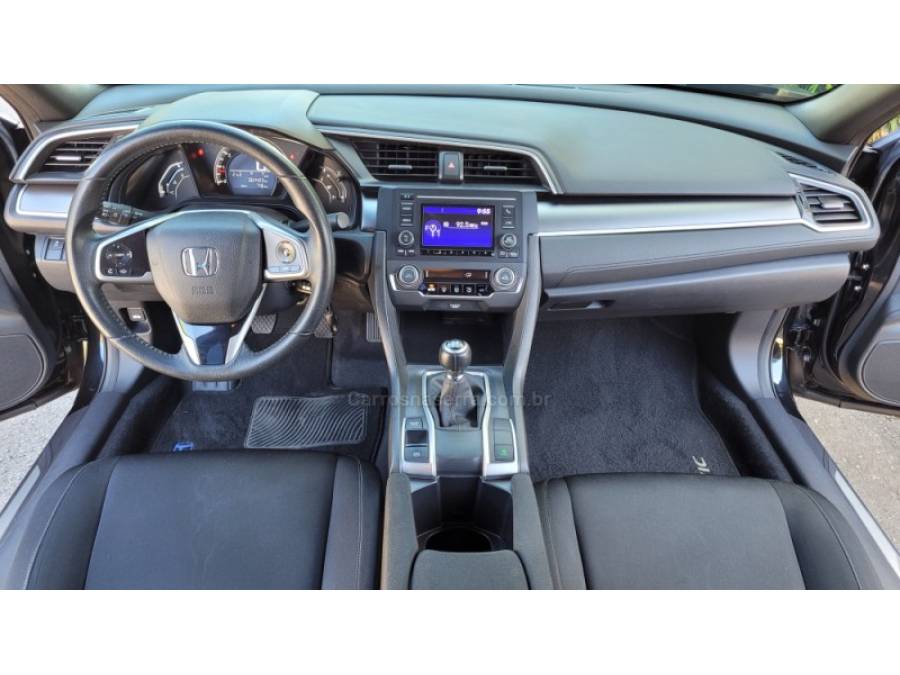 HONDA - CIVIC - 2016/2017 - Preta - R$ 105.000,00