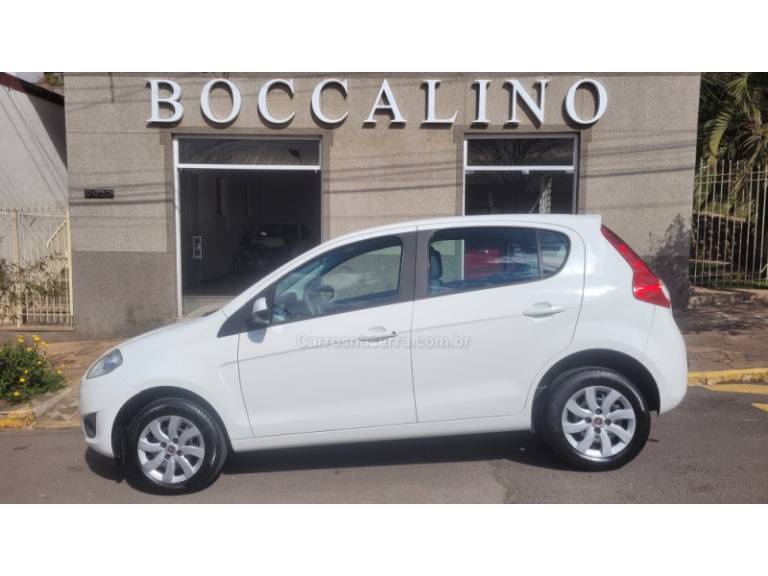 FIAT - PALIO - 2016/2016 - Branca - R$ 41.900,00