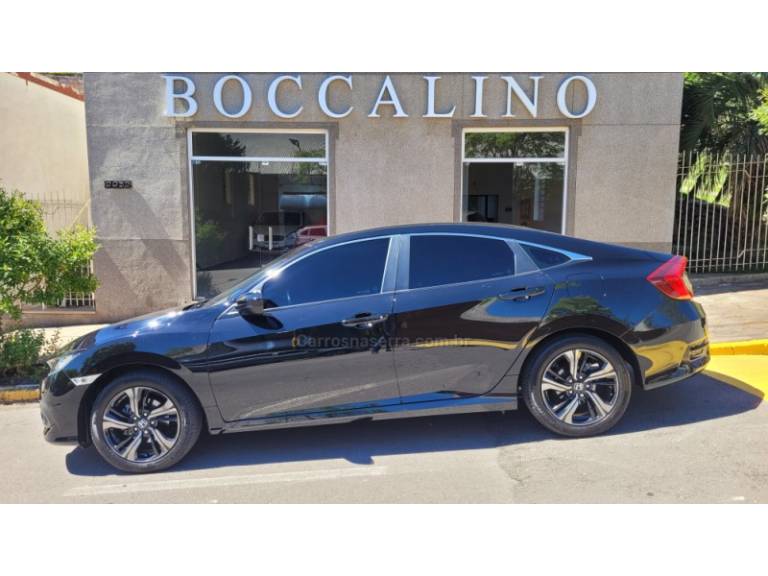 HONDA - CIVIC - 2016/2017 - Preta - R$ 105.000,00